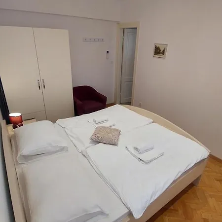 3m Peristil *