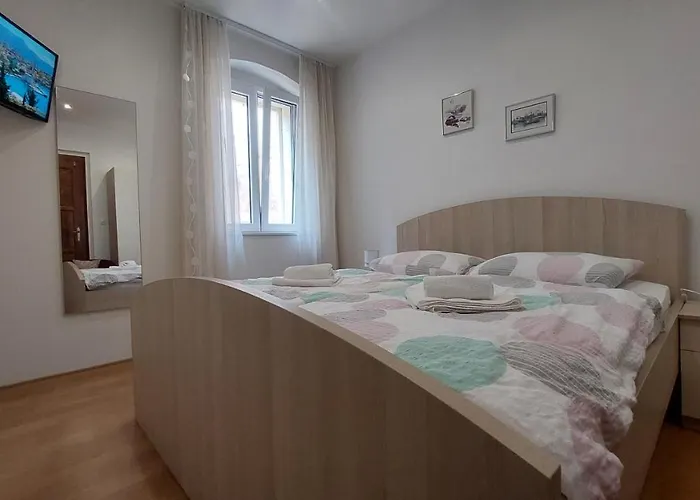 Apartamento 3m Peristil