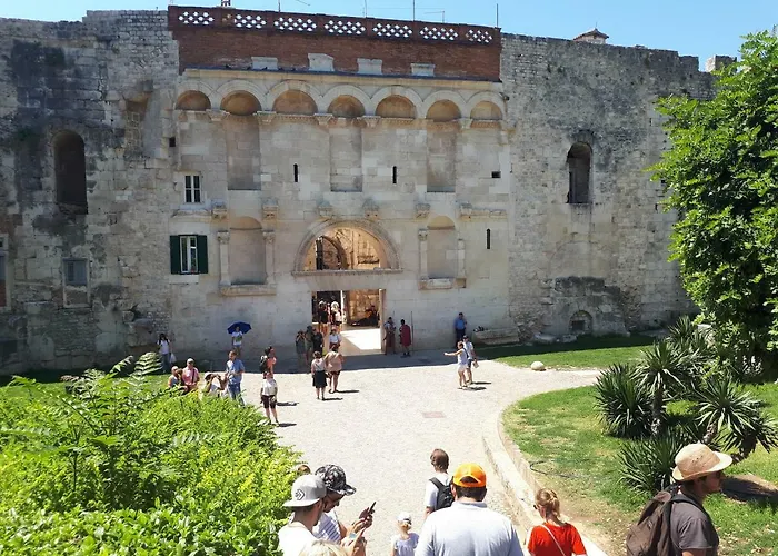 3m Peristil Lejlighed *